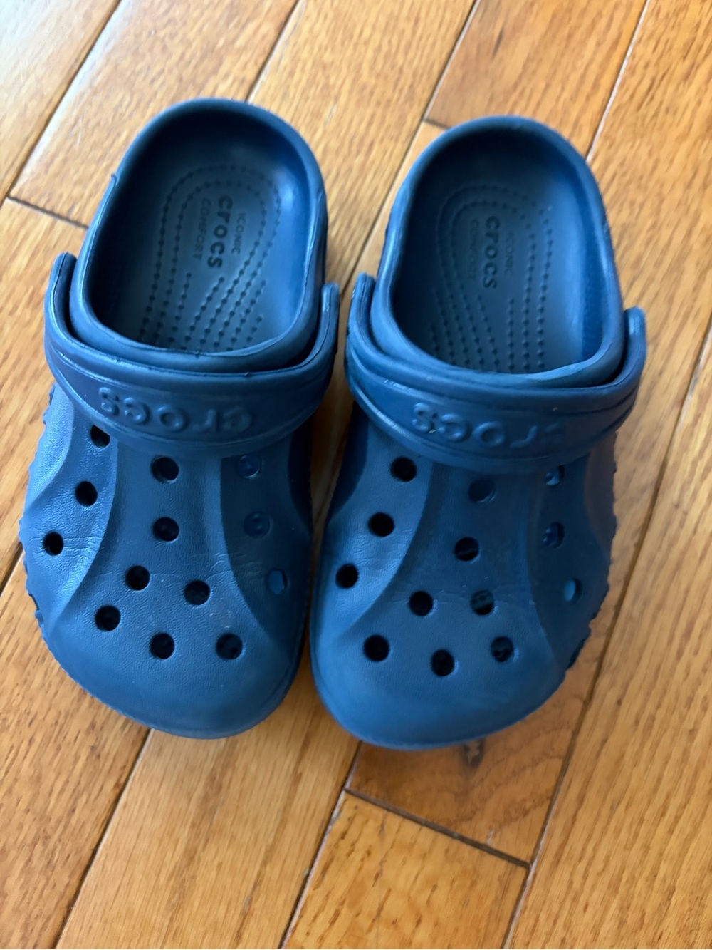 CROCS Kids Classic Clogs in Navy Blue
